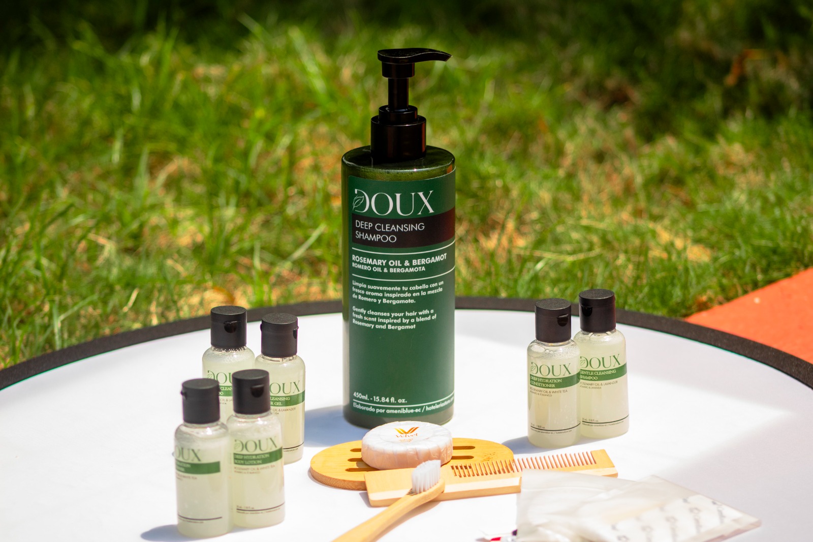 Colección Doux amenities de lujo con fragancia a lavanda y romero para hoteles boutique y business