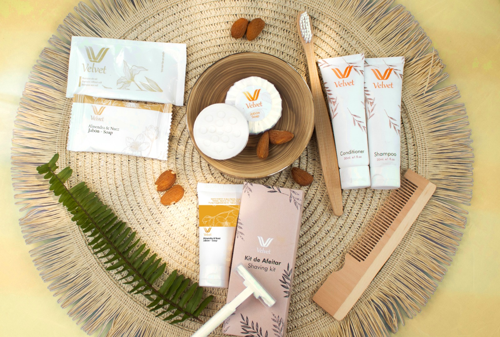 Set completo Velvet amenities con aroma fresco de almendras y nueces para hoteles business